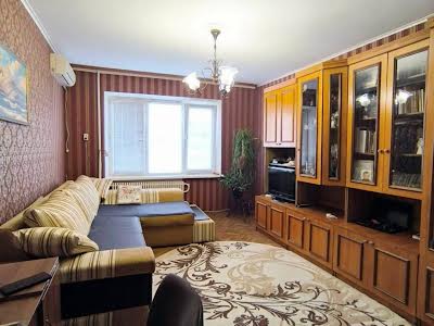 квартира за адресою Героїв просп., 32