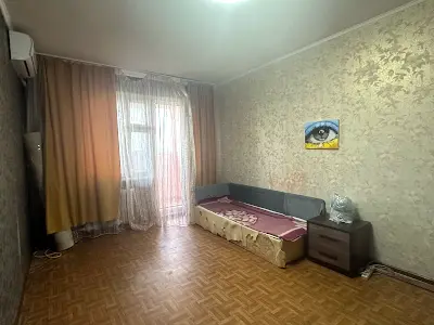 квартира за адресою Анни Ахматової вул., 43