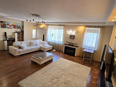 квартира по адресу Проспект Центральный, 15а