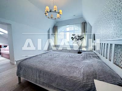 квартира за адресою Розваги вул., 27