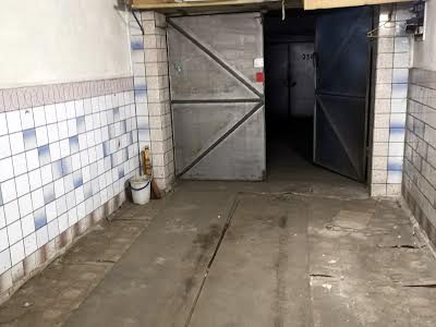 комерційна за адресою Припортова вул. (Героїв Сталінграда), 22