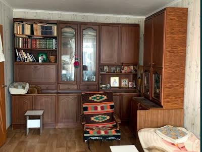 квартира за адресою Космонавтів, 142В