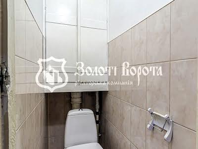 квартира за адресою Героїв полку 