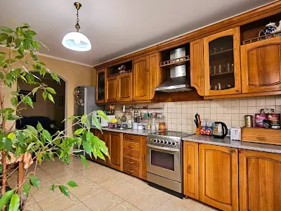 квартира за адресою Вишняківська вул., 9