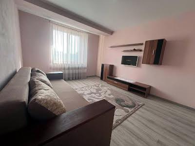 квартира за адресою Братів Міхновських вул. (), 32б