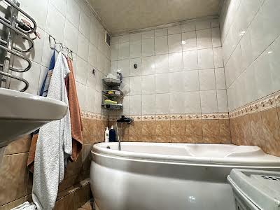 квартира по адресу Небесной Сотни просп. (Маршала Жукова), 10/6
