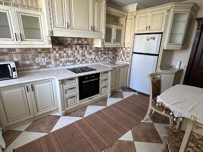 квартира за адресою Ахматова, 30