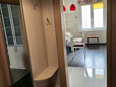 квартира за адресою Драгоманова вул., 1-Б