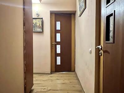 квартира за адресою Водна вул., 4