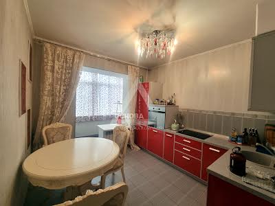 квартира за адресою Українська вул., 6А