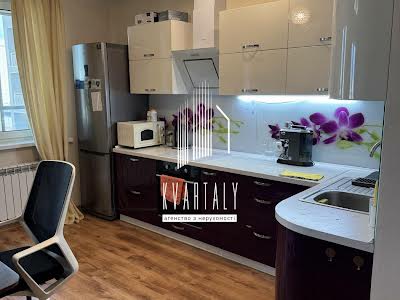 квартира за адресою Патріарха Мстислава Скрипника вул., 40
