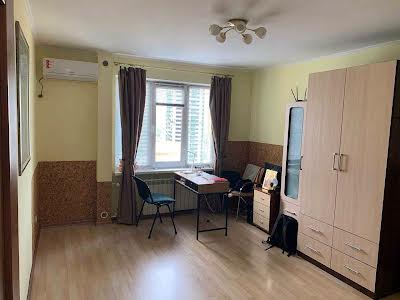 квартира за адресою Оноре де Бальзака вул., 4-А