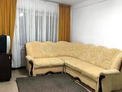 квартира за адресою Солом'янська пл., 27