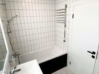 квартира за адресою Дніпровська набережна вул., 20-А