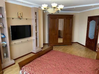 квартира по адресу Киев, Срибнокильская ул., 1