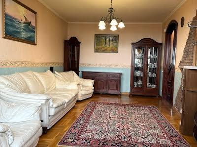 квартира за адресою Михайла Омеляновича-Павленка вул. (Суворова), 11