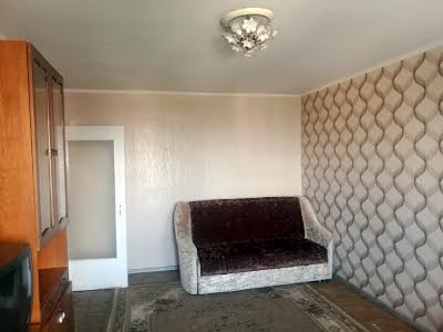 квартира за адресою Вереснева вул., 5