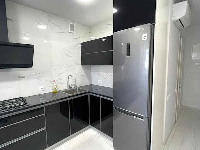 квартира за адресою Жасминова вул., 11