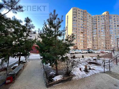 коммерческая по адресу Харьковская ул., 3/2