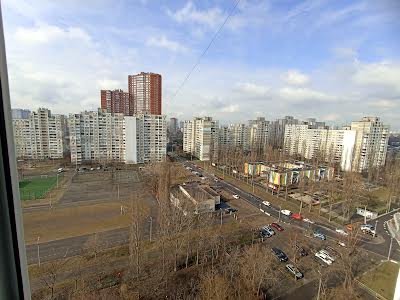 квартира по адресу Ревуцкого ул., 11-в