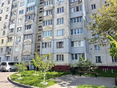 квартира за адресою Романа Шухевича, 1Д