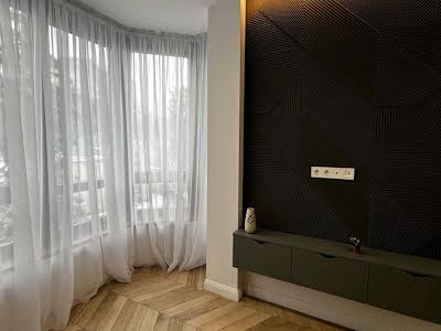 квартира по адресу Ярославенка Я., 32