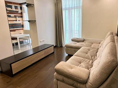 квартира за адресою Регенераторна вул., 4