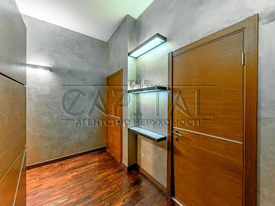 квартира за адресою Клінічна вул., 28