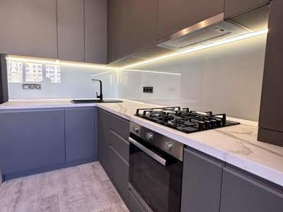 квартира за адресою Боголюбова вул., 33