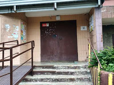 квартира за адресою Каштанова вул., 15-А