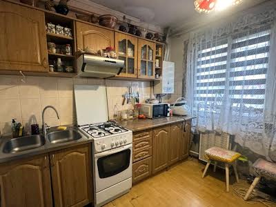 квартира за адресою Бельведерська вул., 52