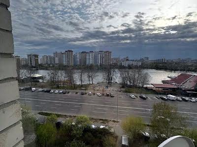 квартира за адресою Ревуцького вул., 5