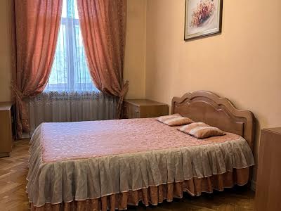 квартира по адресу Черновола просп. (700-летия Львова), 1