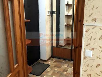 квартира за адресою Волинська вул., 25