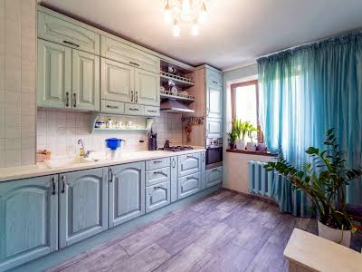 квартира за адресою Генерала Петрова вул., 22а