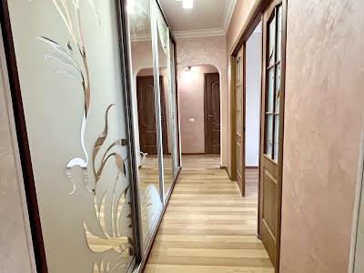 квартира за адресою Івана Сірка вул. (Демʼяна Коротченка), 13