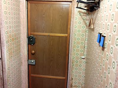 квартира по адресу Червоний камінь, 9