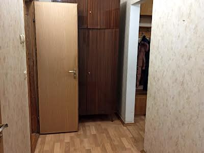 квартира за адресою Драгоманова вул., 8