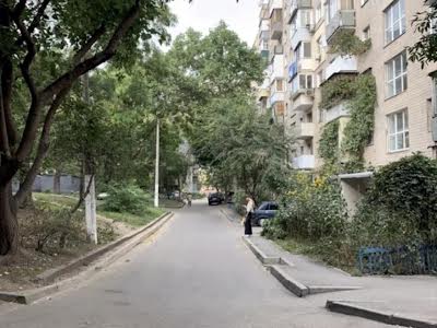 квартира за адресою Сонячна вул., 8
