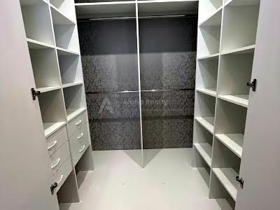 квартира за адресою Володимирська вул., 48