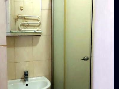 квартира за адресою Комарова вул., 7
