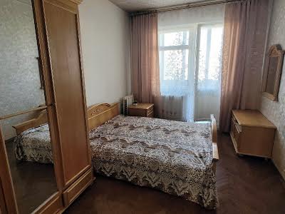 квартира за адресою Зої Гайдай вул., 7