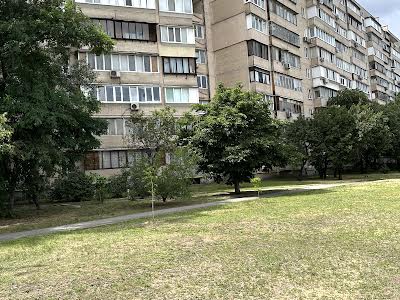 квартира по адресу Ревуцкого ул., 34