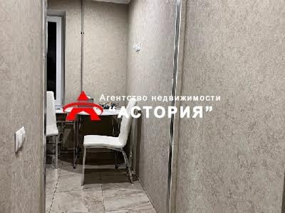 квартира за адресою Чарівна вул., 48