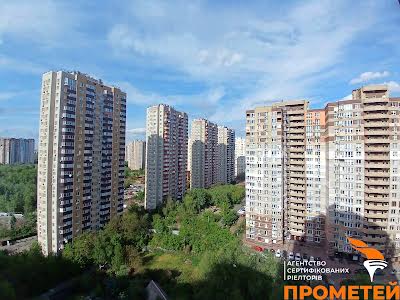 квартира за адресою Анни Ахматової вул., 34