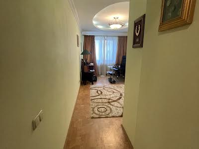 квартира за адресою Соснова вул., 5