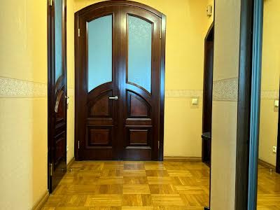 квартира за адресою Михайла Омеляновича-Павленка вул. (Суворова), 11