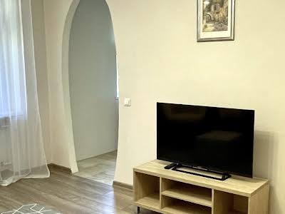 квартира за адресою Велика Васильківська вул. (Червоноармійська), 131