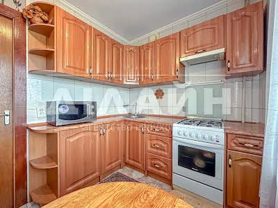 квартира за адресою Стародніпровська вул., 3