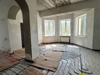 будинок за адресою с. Петрівка, Кондратюка, 25